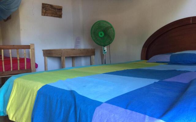 Hostal Puerto Engabao Surf Shelter