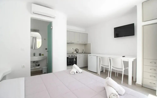 Sea & Stone Residence