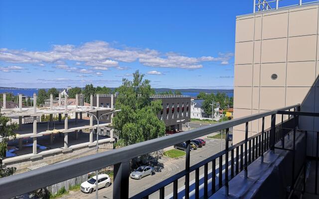 Апартаменты на улице Еремеева 38