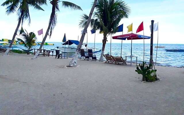 Paradise reef resort