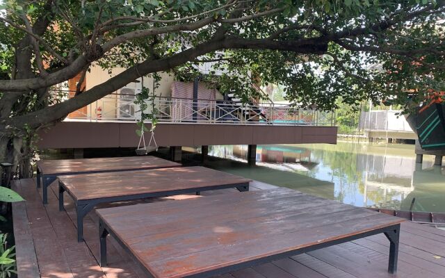 Ban Suan Bang Toei Homestay