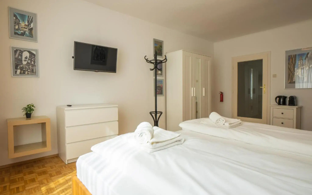 Central living - Stephansdom Apartments