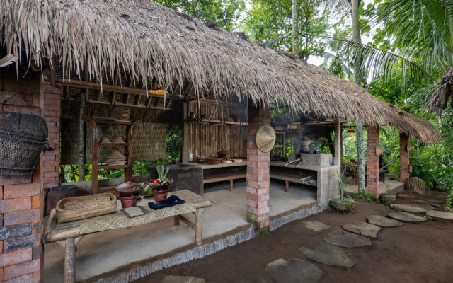 Pramana Giri Kusuma