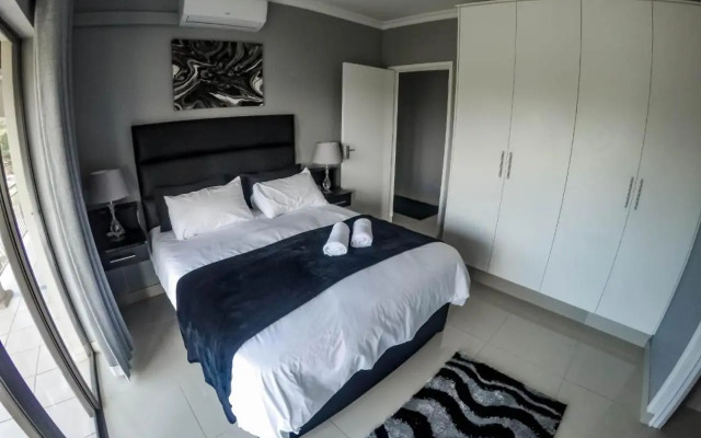 Condo Villas On Marine Drive