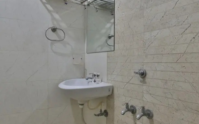 OYO 40663 Knk Hotel