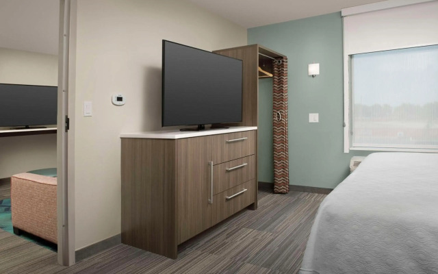 Home2 Suites by Hilton Clovis Fresno Airport