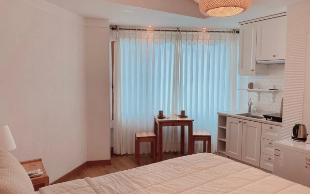 Jeju Kimjipsa Pension