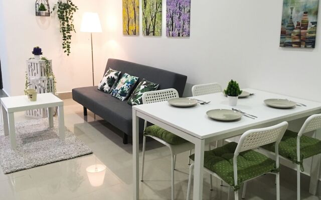Cyberjaya Studio with Garden Feel Near Putrajaya