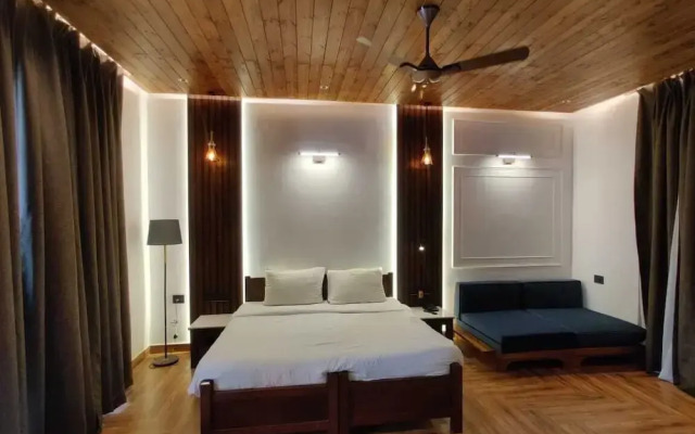 Corbett Machaan Resort