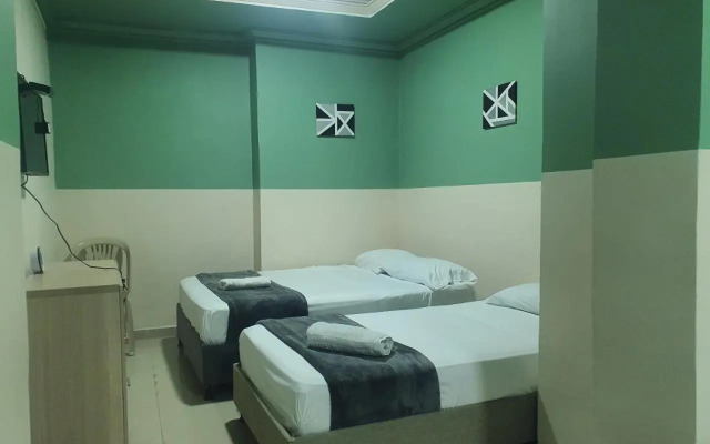 Hotel Imperio Inn 74