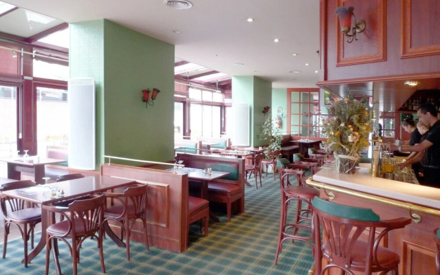 Hôtel & Restaurant Le Cardinal