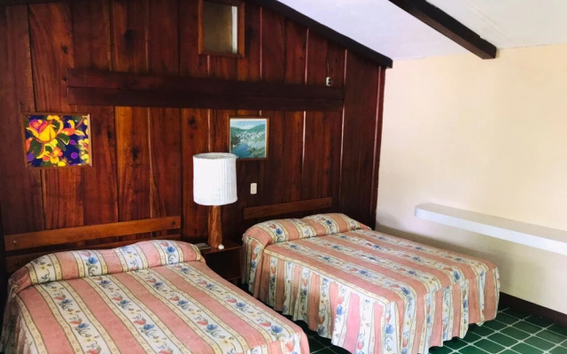Hotel La Colonia