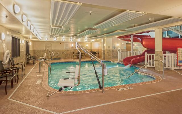 Holiday Inn Express Hotel & Suites Chanhassen by IHG
