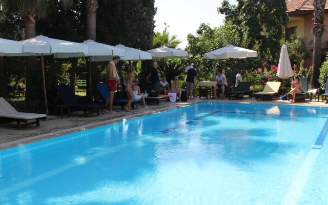 Nirvana Apart Hotel