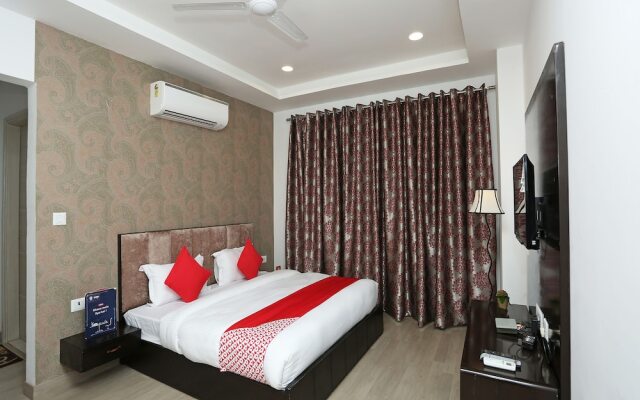 Oyo 28158 Avalon Taj View