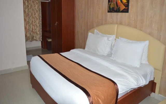 Kandy Plr Hotels