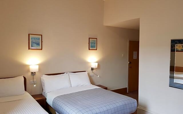 Aberdeen House Hotel And Soprano Hostel