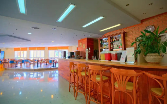 Aqualand Resort
