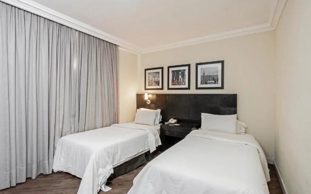 Rockefeller by Slaviero Hotéis