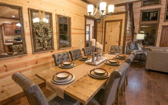 Simmer Down Lodge - 5 Br Cabin