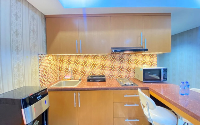 Comfy Studio Apartment at Tamansari La Grande with City View