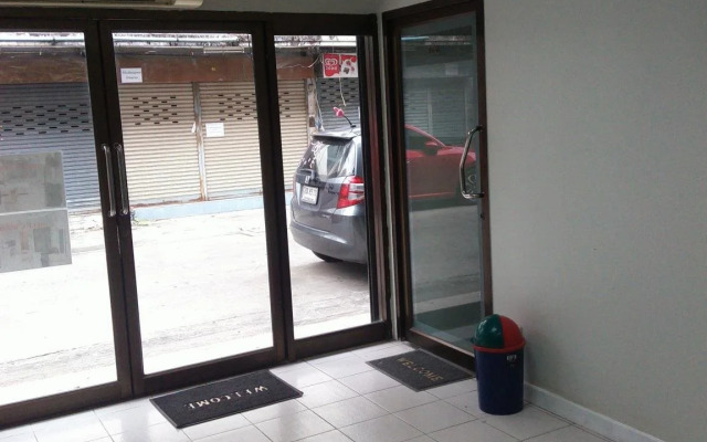 Royal Anand Guest House