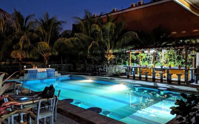 Hotel Real Destino