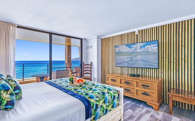 Mahana 209 2 Bedroom Condo 2 Condo by RedAwning