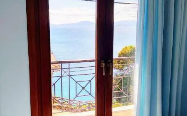 Pelion-Seaside Luxury House with parking
