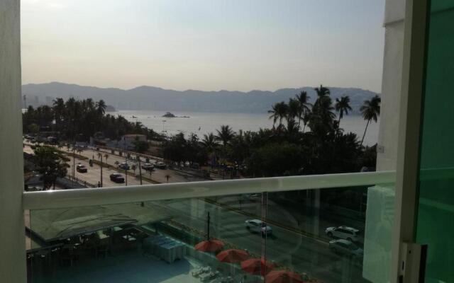 We Hotel Acapulco