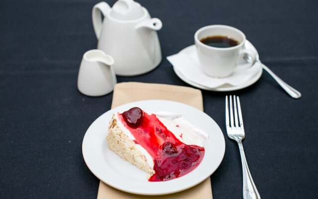 The University of Georgia Center for Continuing Education & Hotel