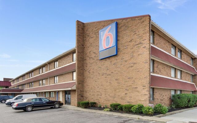 Red Roof Inn PLUS+ Columbus - Worthington