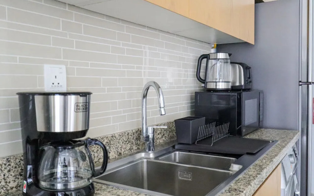 HiGuests - Bellevue Tower 2