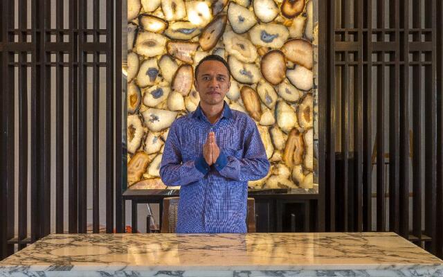 The Rich Prada Bali