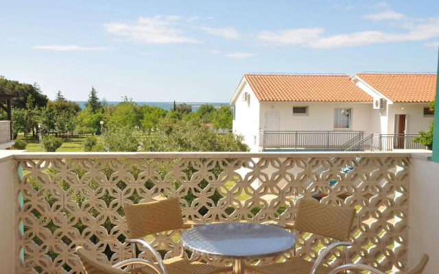 Apartments Kazela