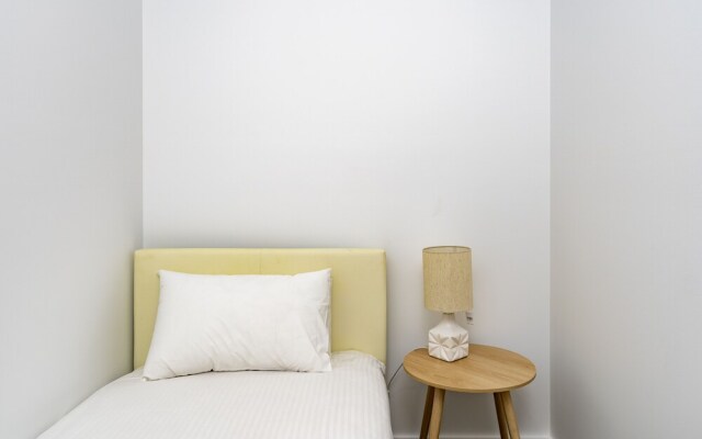 Brisbane One Apartments by CLLIX