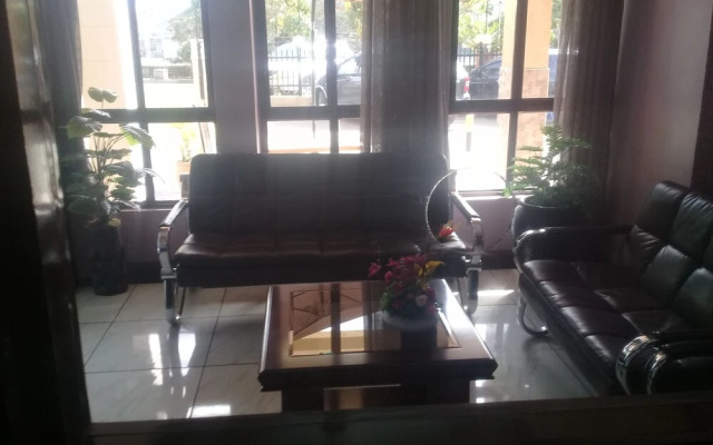 Hotel Wagon Wheel