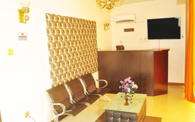 De Revelation Hotel