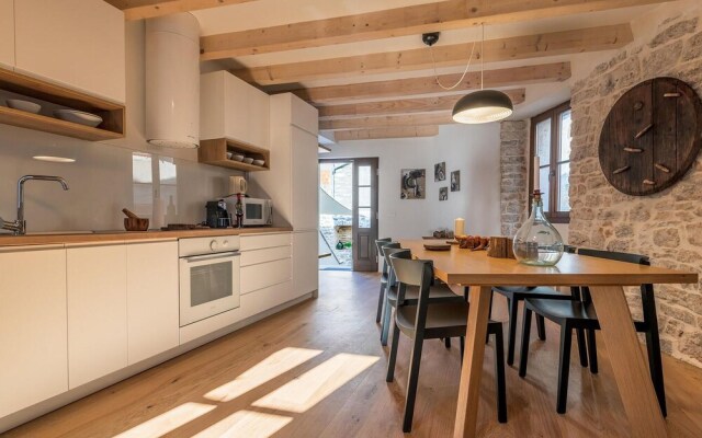 Nice Home in Bale With Wifi and 2 Bedrooms