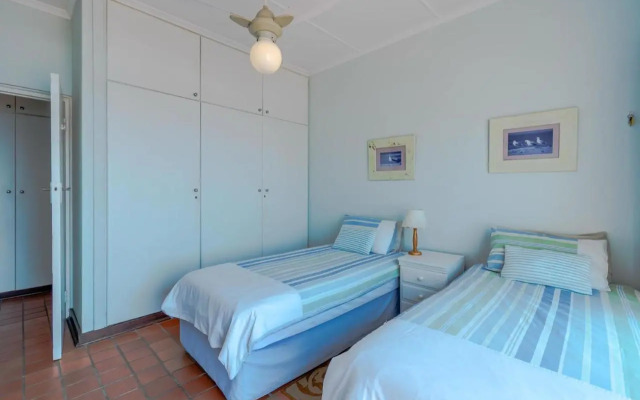 2C Edward Place