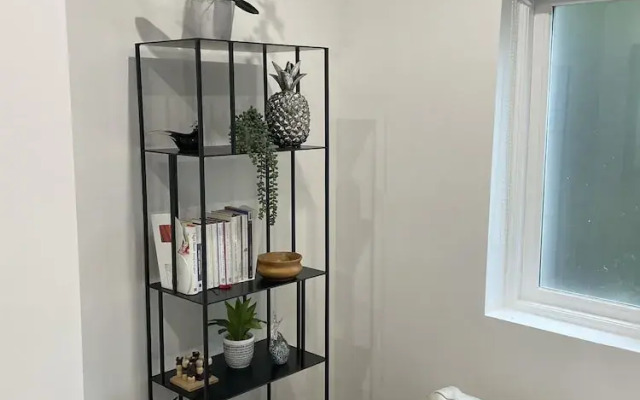 The Coastal Den By My Getaways