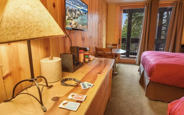 Northstar Beauty Studio Condo in Heart of Resort