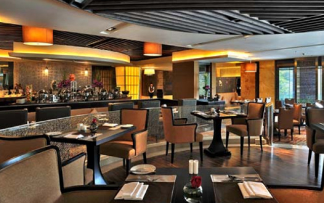 Howard Johnson Plaza Waigaoqiao Shanghai
