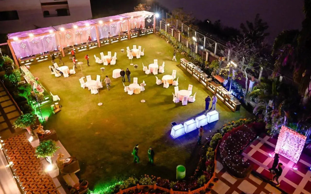 Sakura Hotel & Banquet