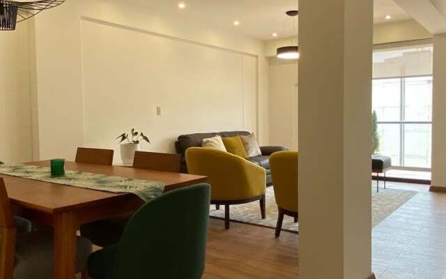 Awesome 3BR With Balcony in Miraflores
