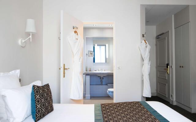 Hôtel Bradford Elysées – Astotel