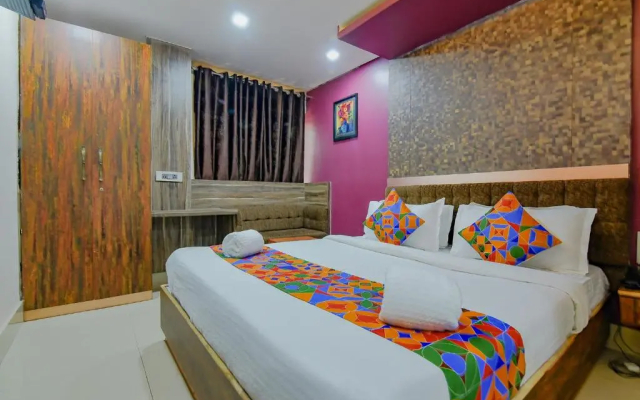 Fabhotel Middleton Desire