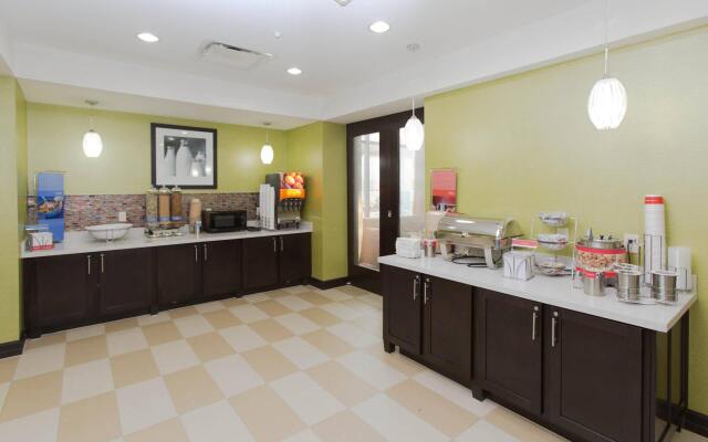 Hampton Inn & Suites Missouri City, TX