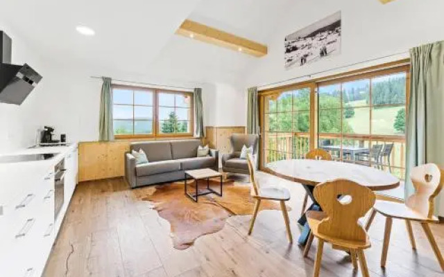 Schwarzenbach - Apartments & Rooftop Pool