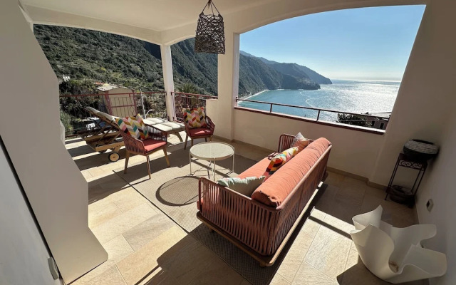 Madüneta 5 Terre Guesthouse